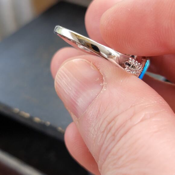 Rhodium Plated Simulated Sapphire Ring - Size 9 - Exquisite Crossover Design - Picture 4 of 12